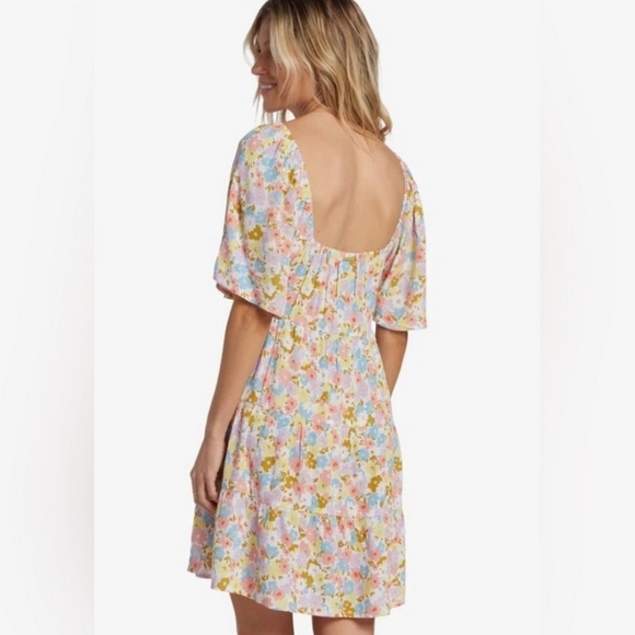 Billabong Take A Chance‎ Salt Crystal floral mini Babydoll Dress size Medium new - Picture 3 of 5